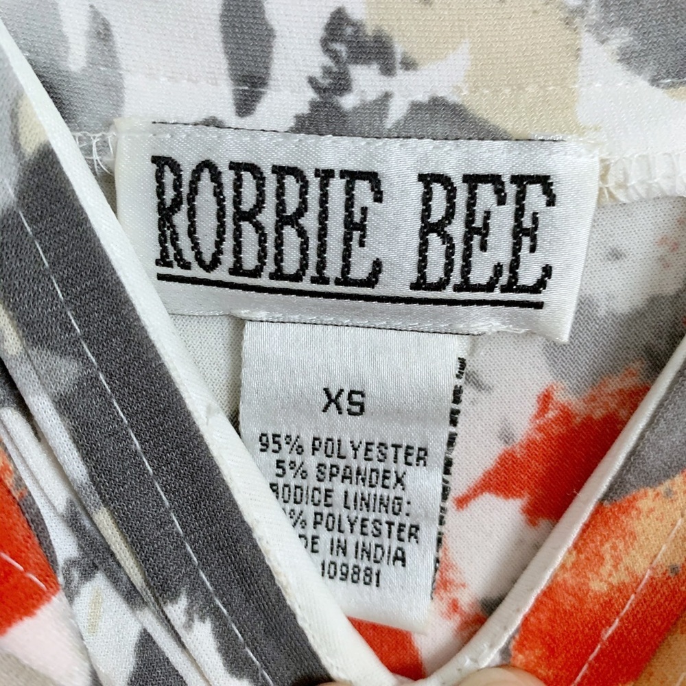 Robbie Bee Floral Maxi Dress - Picture 3 of 3